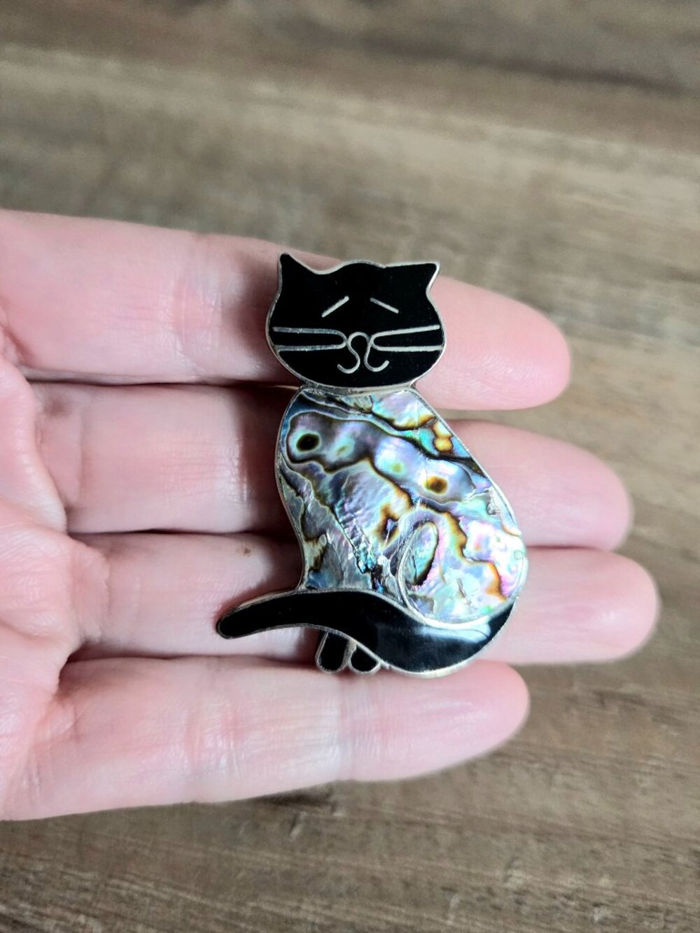 Mexico Alpaca Silver Abalone Shell Cat Figural Brooch Pin.